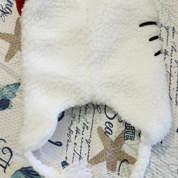 Hello Kitty hat!!! - Picture 2 of 4